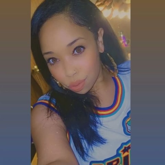 Meet your Posher, Jennifer - Picture 1 of 1